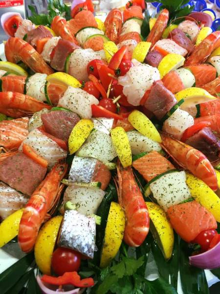 Brochettes de poisson pour vos barbecues à la poissonnerie du 8 mai à Marignane !